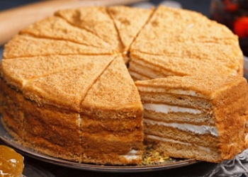 Торт Медовик Чизберри (1,4кг/12 порций) зам., Россия