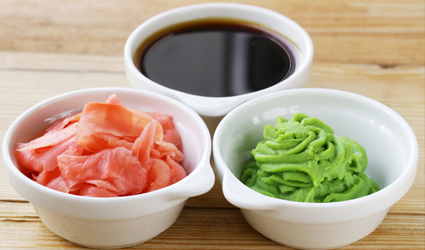 Имбирь, водоросли, васаби