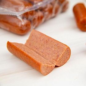 Сосиски для хот-дога говяжьи вареные 75г (175 мм/ d 24мм), 9кг (750г х 12 уп) зам. Сосиски для хот-дога говяжьи вареные 75г (175 мм/ d 24мм), 9кг (750г х 12 уп) зам.