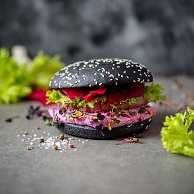 Булочка для бургера чёрная 125мм (89г х 24 шт) Bagerstat Foodservice зам., Россия