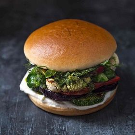 Булочка для бургера Бриошь ХL 100 мм (60г х 48 шт) Bagerstat Foodservice зам., Россия